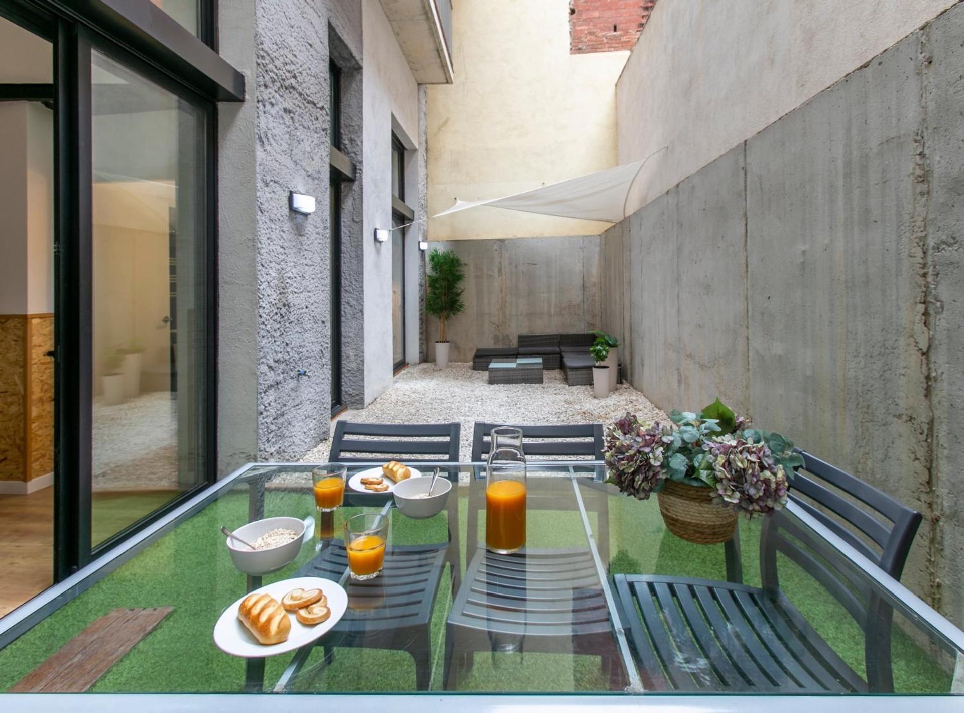 Chic And Modern Apartments In Gracia Barcelona Exterior photo