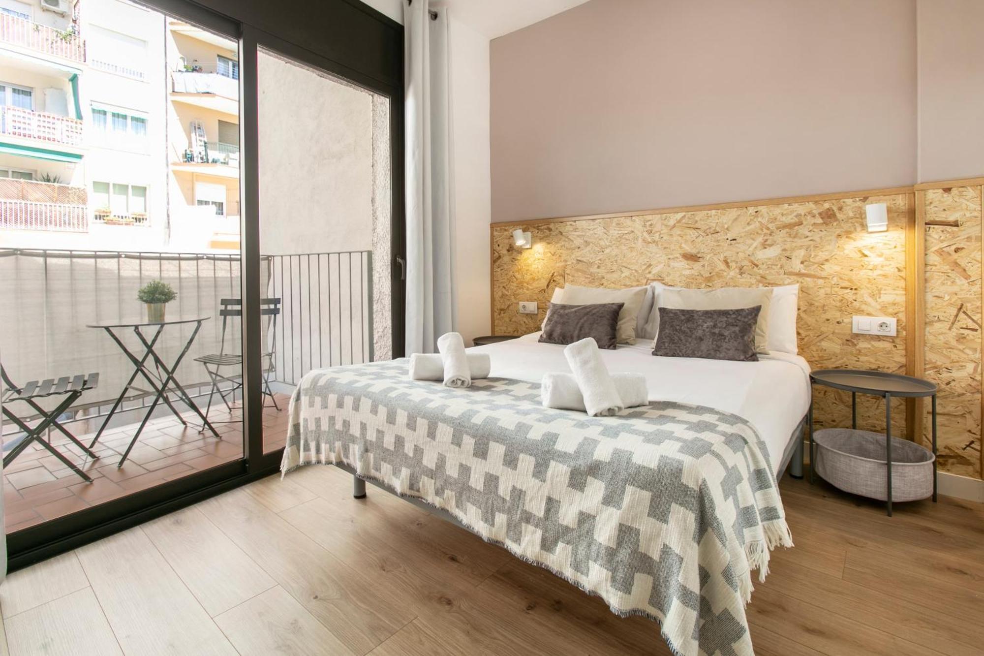 Chic And Modern Apartments In Gracia Barcelona Room photo