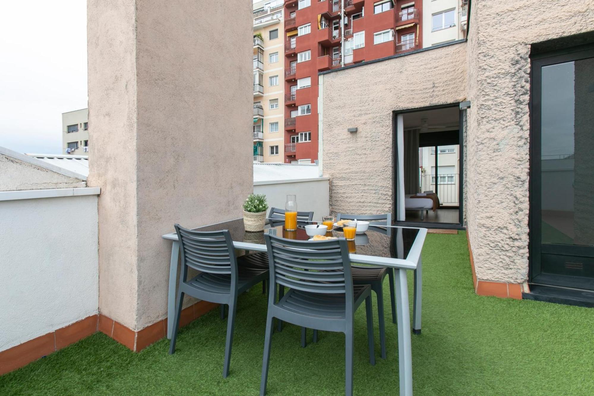 Chic And Modern Apartments In Gracia Barcelona Exterior photo