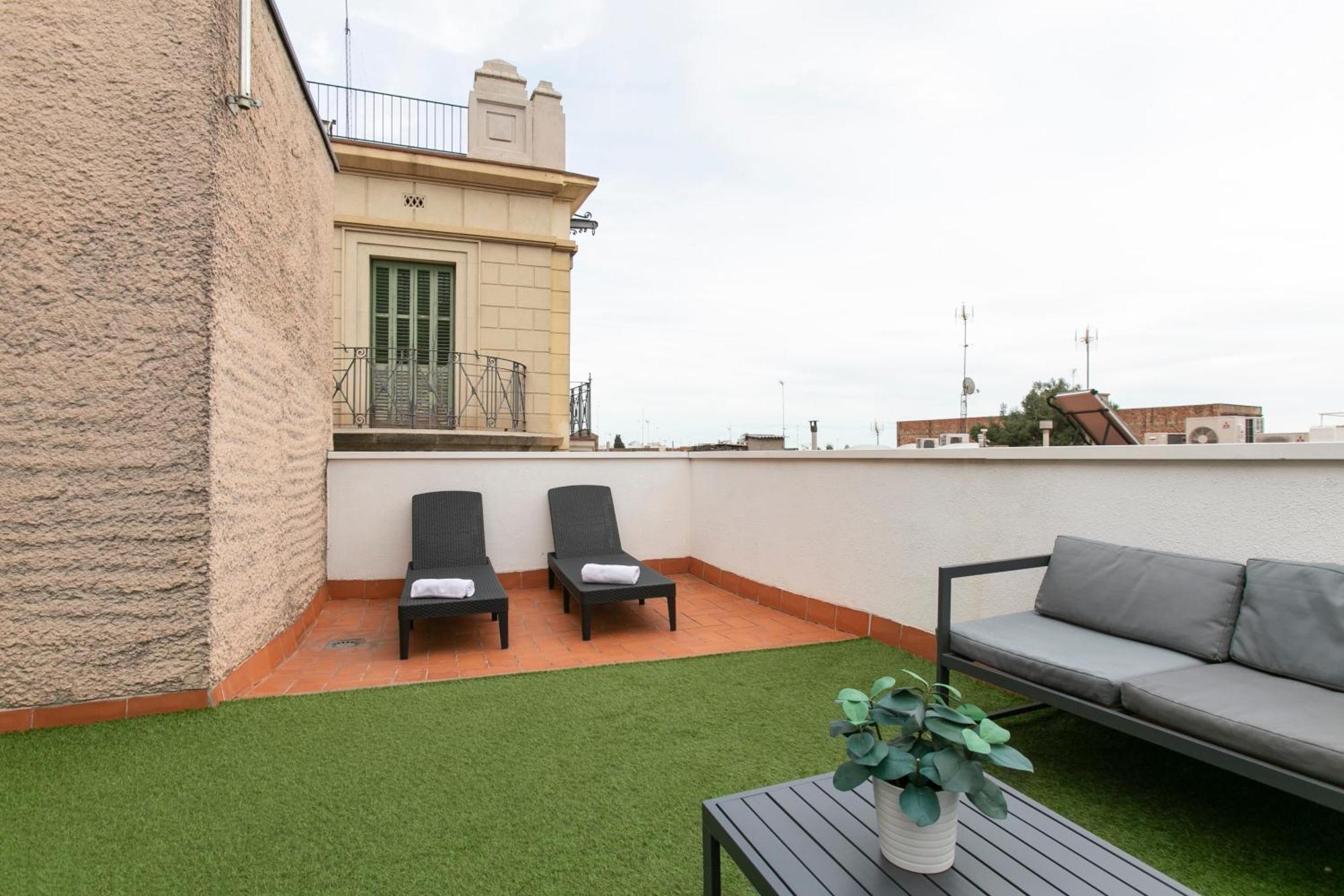 Chic And Modern Apartments In Gracia Barcelona Exterior photo